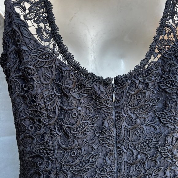 WHBM White House Black Market Lace Overlay Sheath Dress Sleeveless Size 2 Party - Picture 7 of 8
